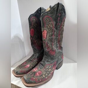 Corral Boots Women’s Size 10 Western Boots Heart Inlay Distressed Leather